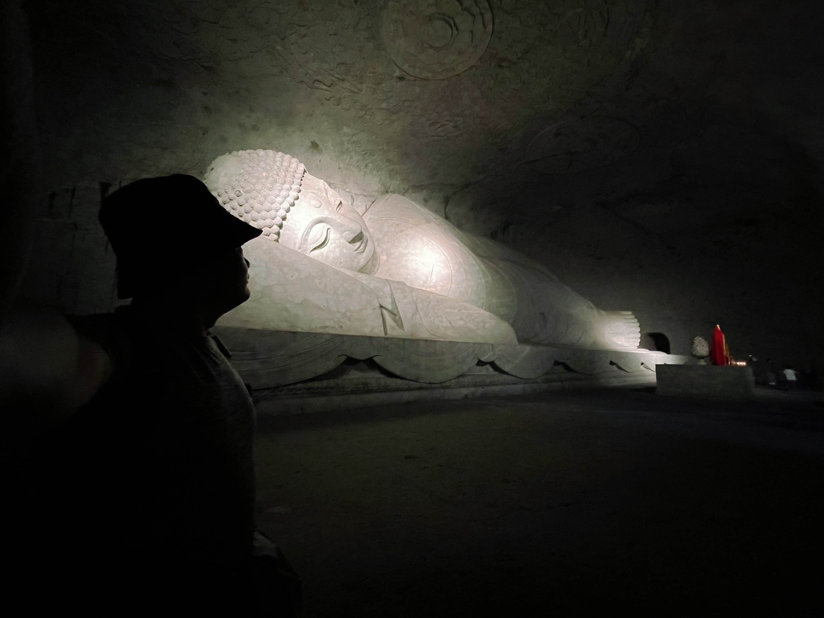 越国敦煌•大佛寺