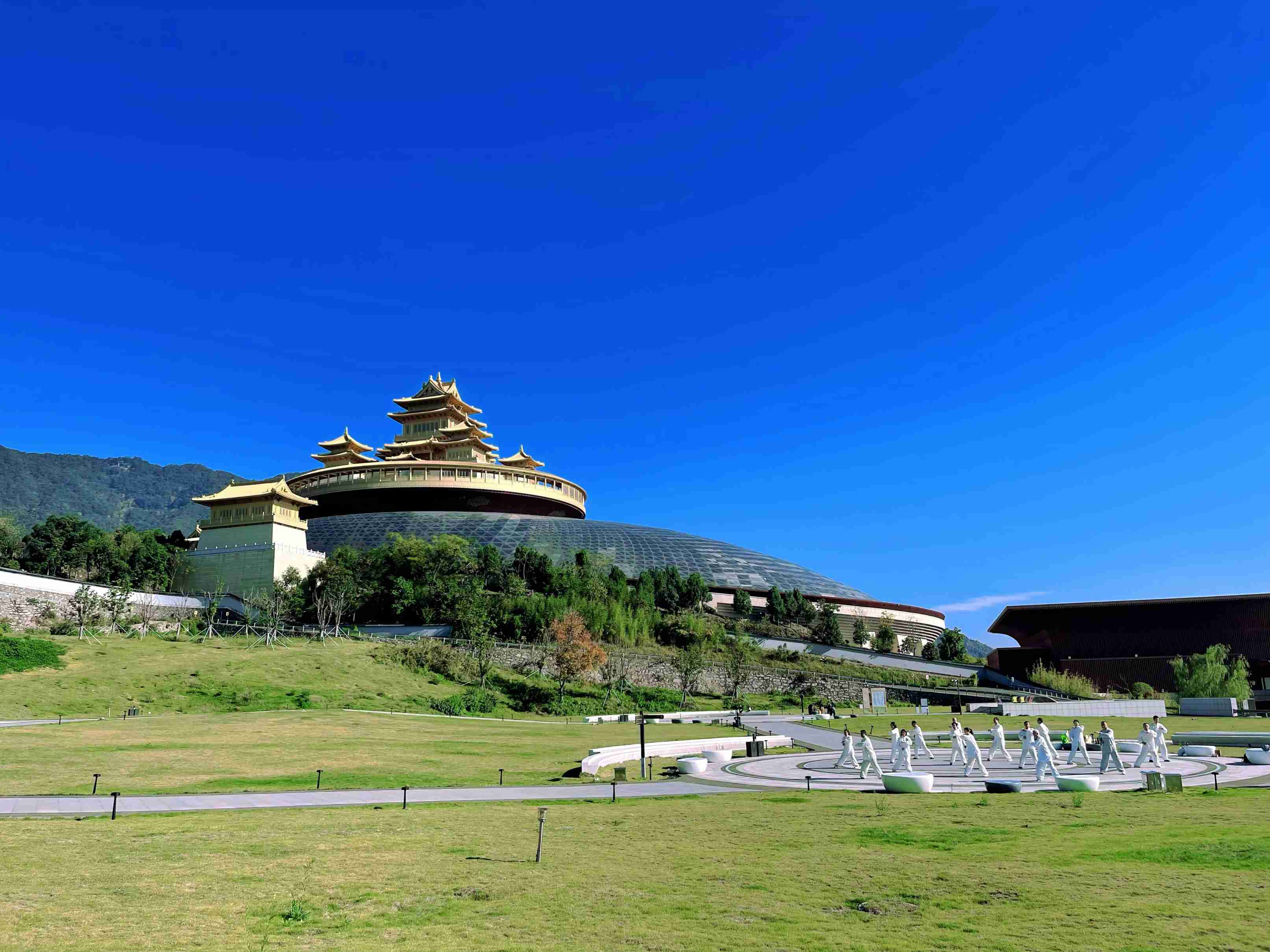 应梦名山•弥勒道场•雪窦山